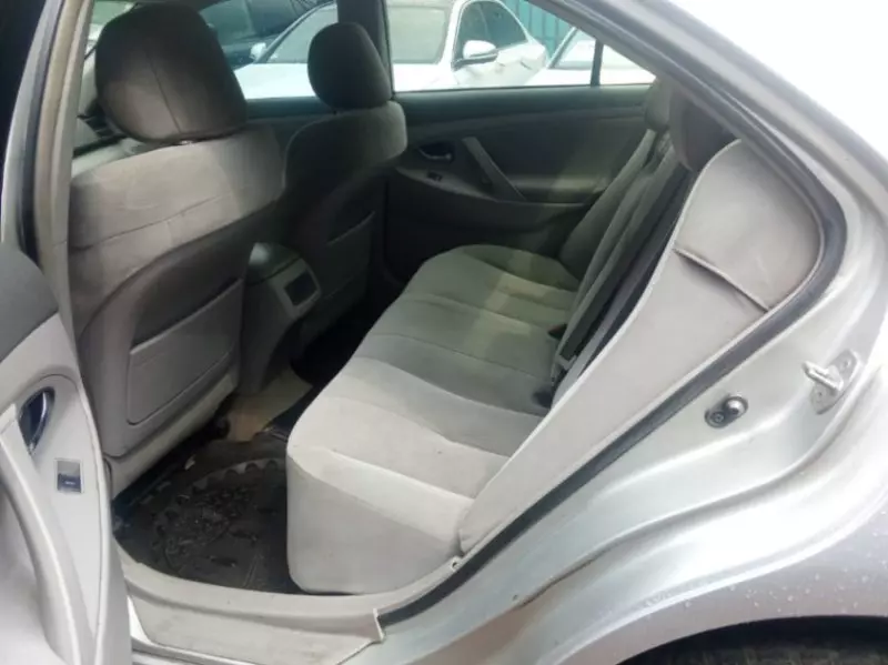Toyota camry   - 2011