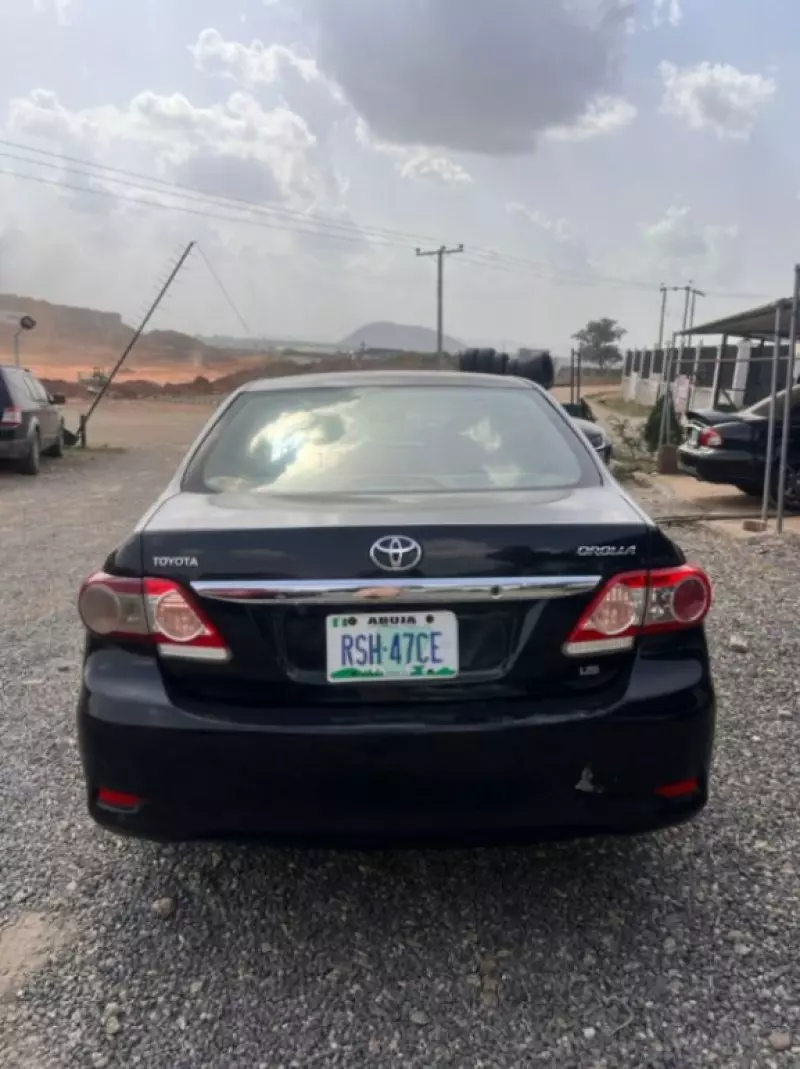 Toyota Corolla   - 2012