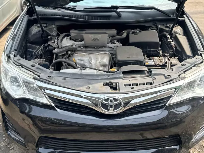 Toyota Camry   - 2012