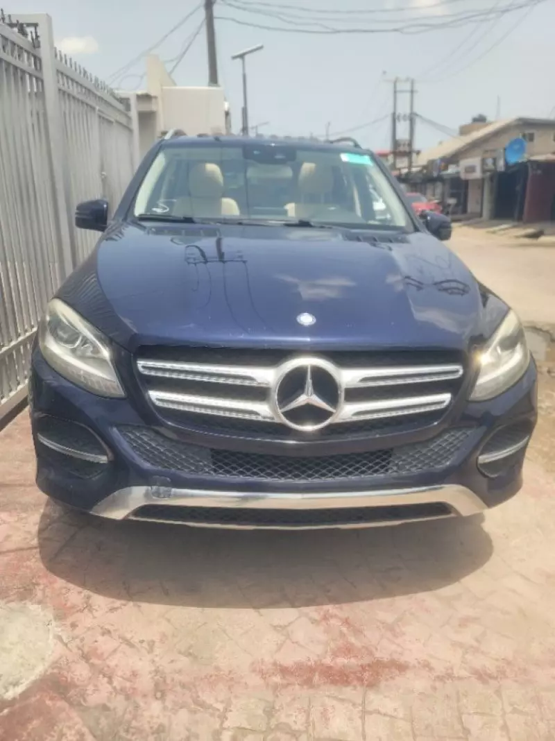 Mercedes-Benz GLE 350   - 2016