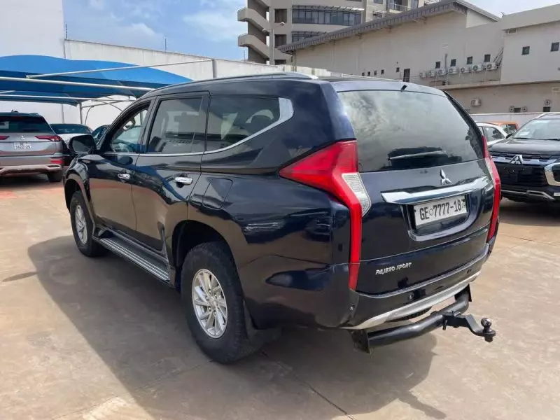 Mitsubishi Pajero Sport   - 2018