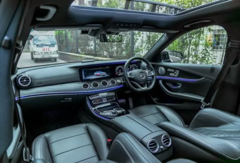 Mercedes-Benz E200   - 2018
