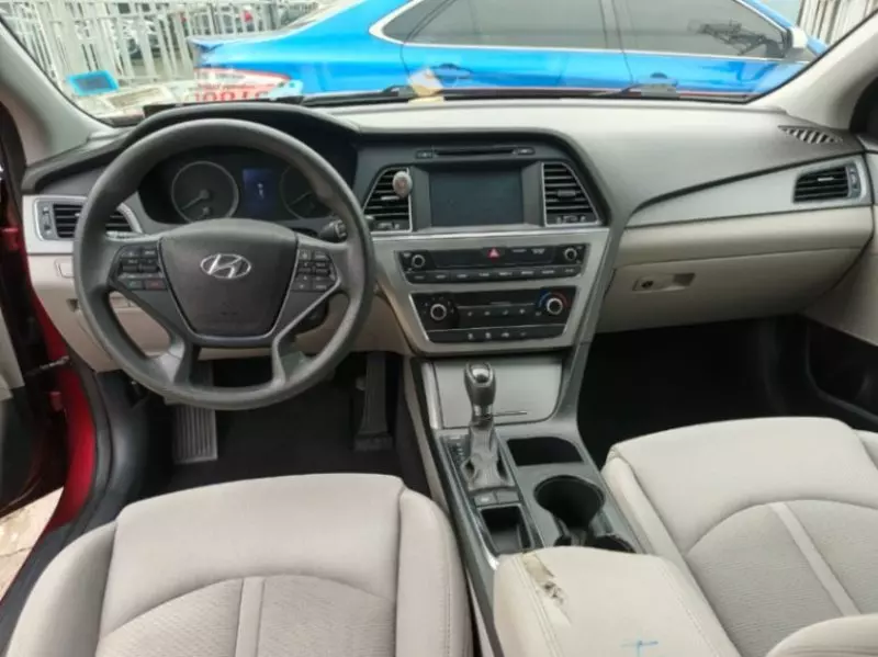 Hyundai Sonata   - 2016