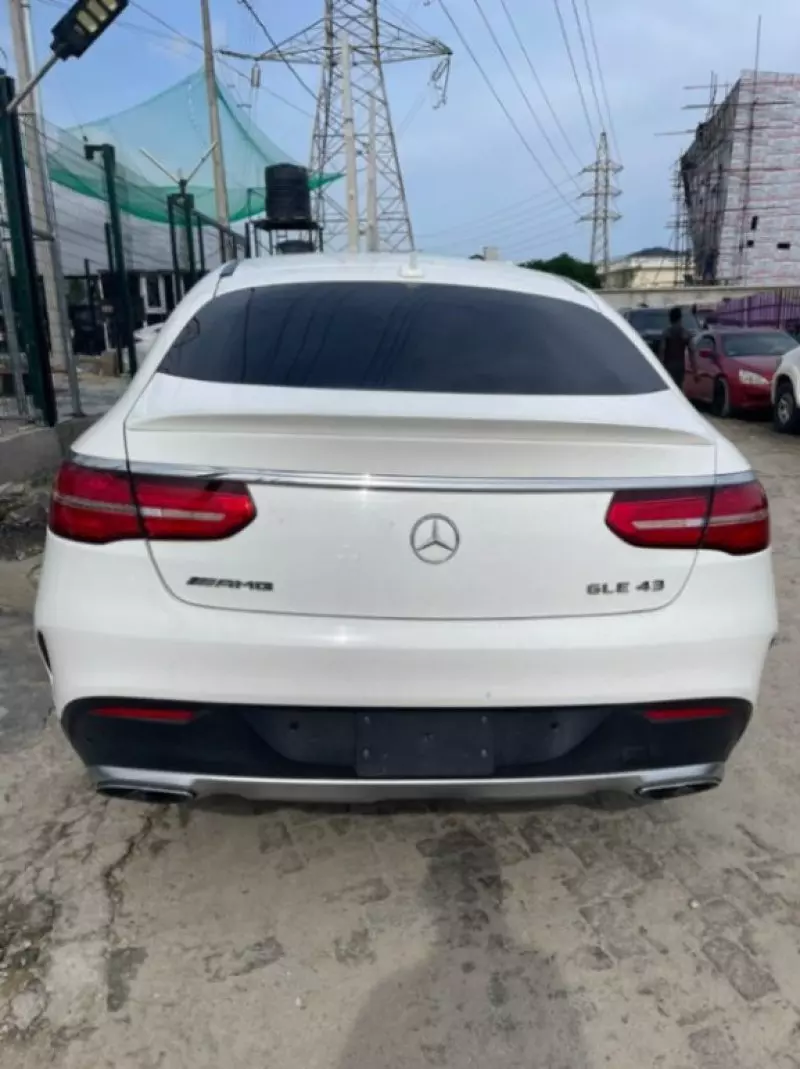 Mercedes-Benz GLE-Class   - 2017