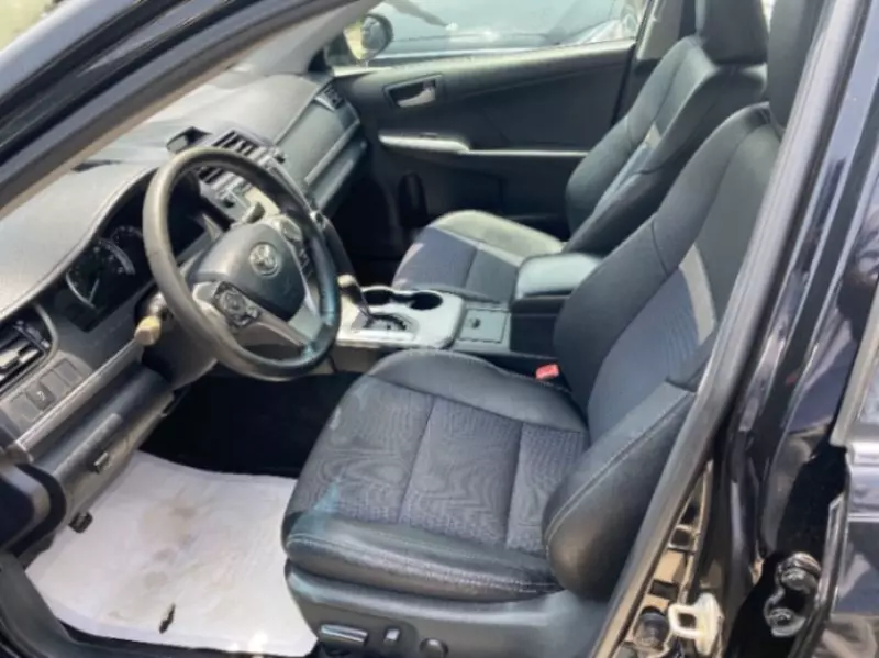 Toyota Camry   - 2012