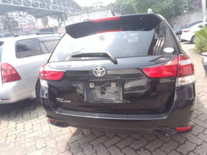 Toyota Fielder    - 2019