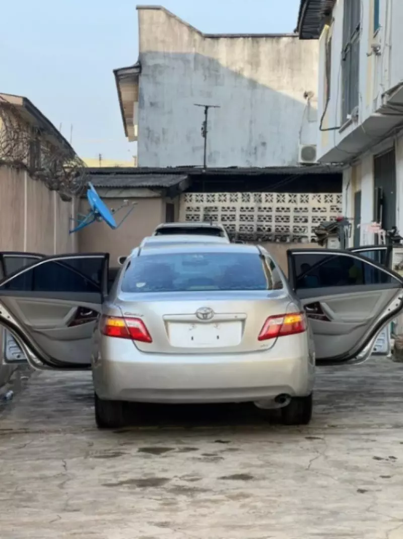 Toyota Camry   - 2008