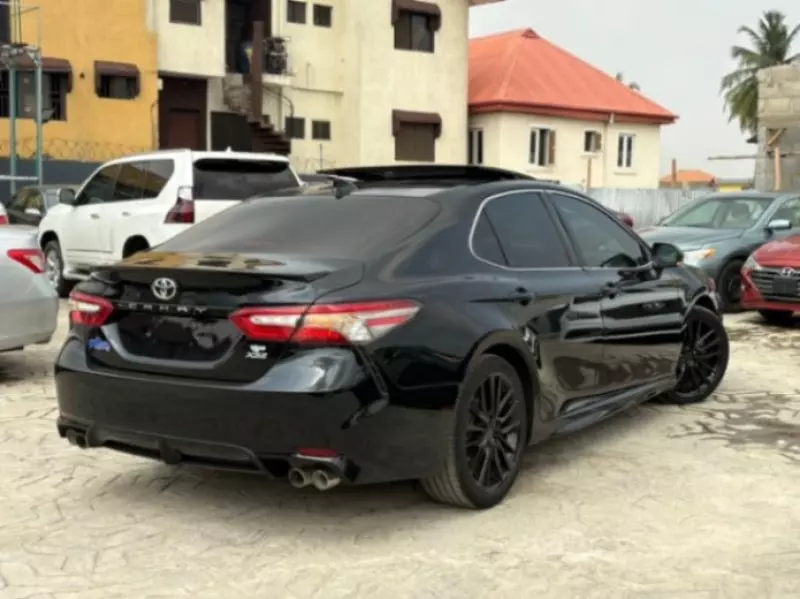 Toyota Camry   - 2019