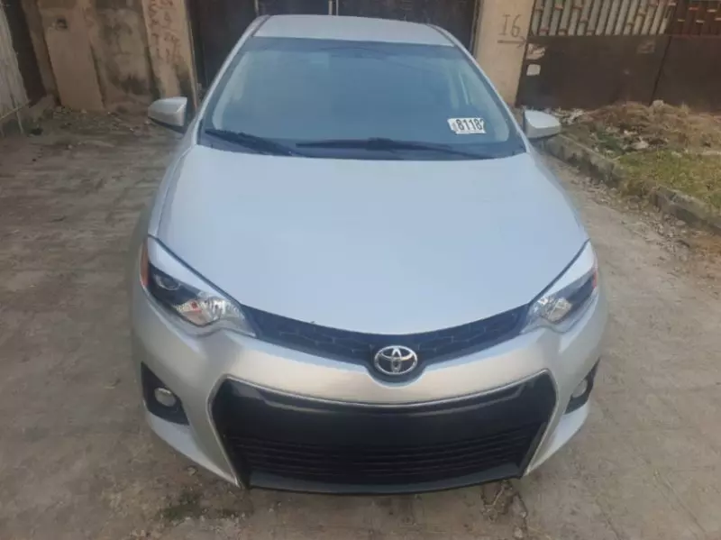 Toyota Corolla   - 2014