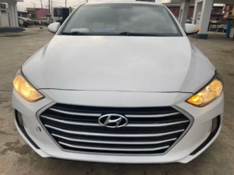 Hyundai Elantra   - 2017
