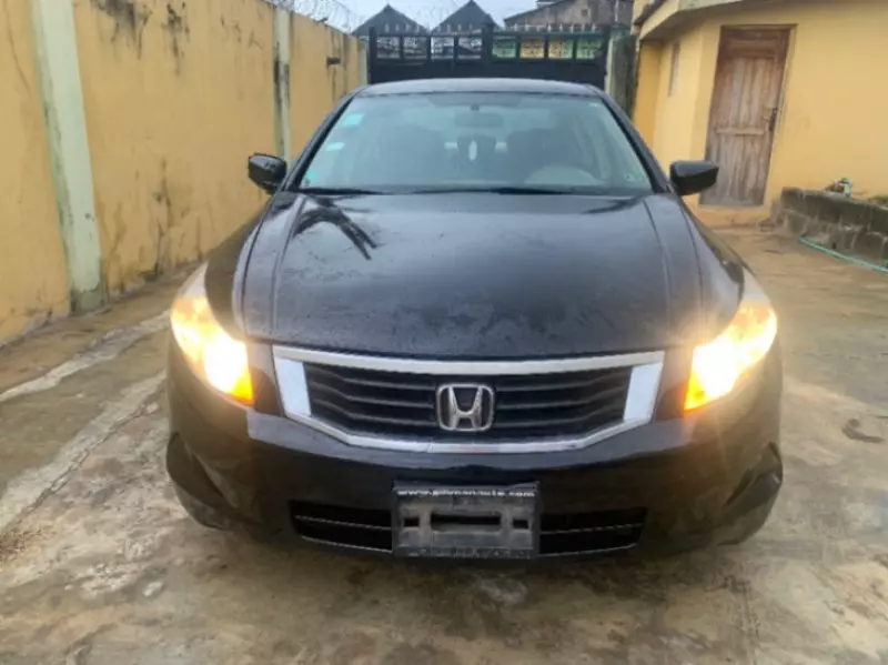 Honda Accord   - 2009