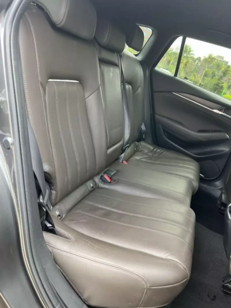 Mazda Atenza    -