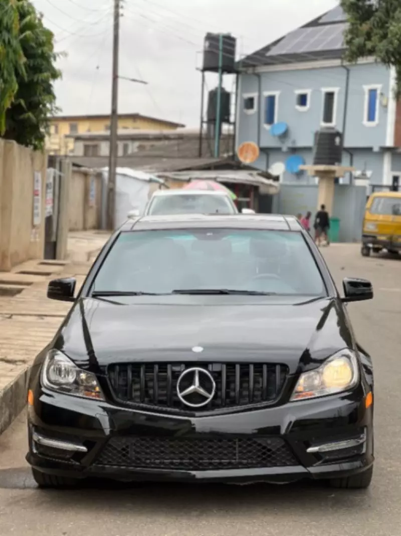 Mercedes-Benz C 300   - 2013