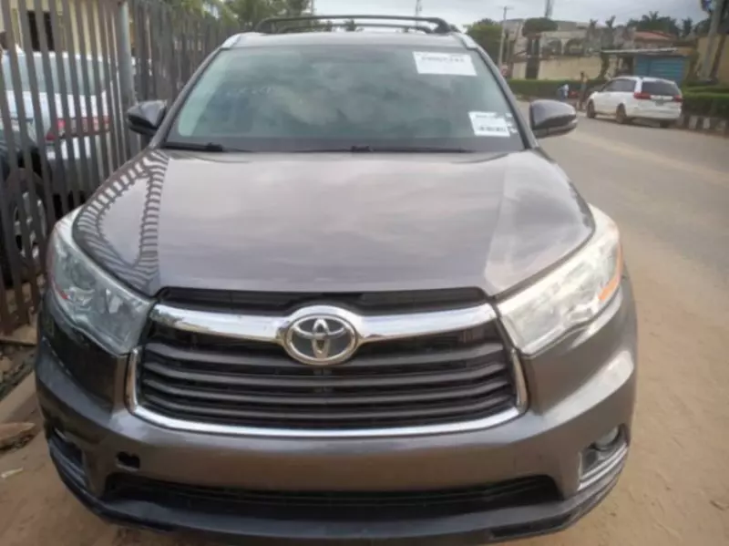 Toyota Highlander - 2016