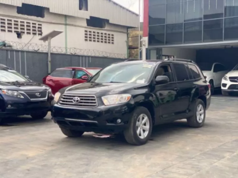 Toyota Highlander   - 2010