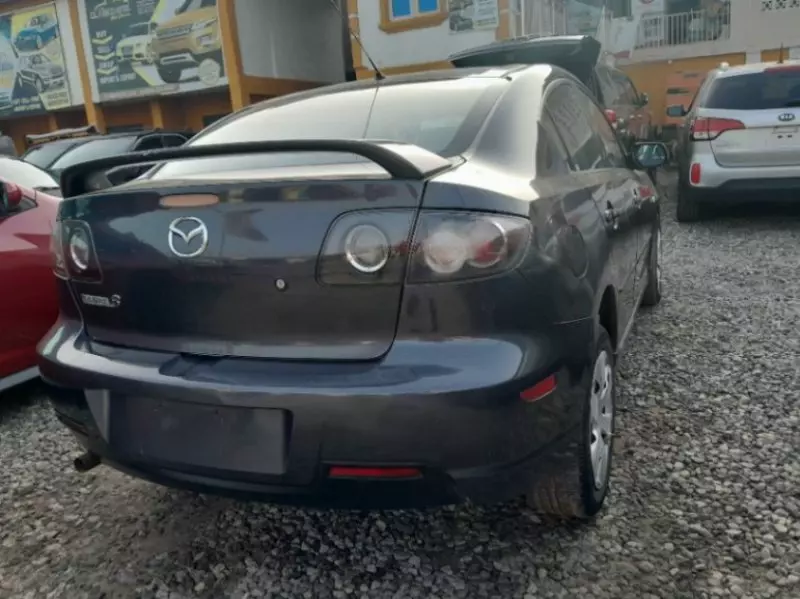 Mazda 3   - 2008