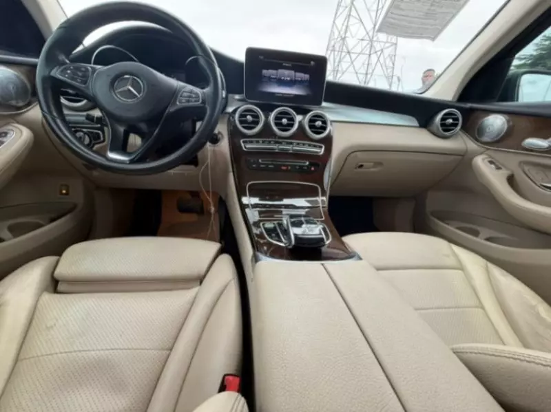 Mercedes-Benz GLC 300   - 2018