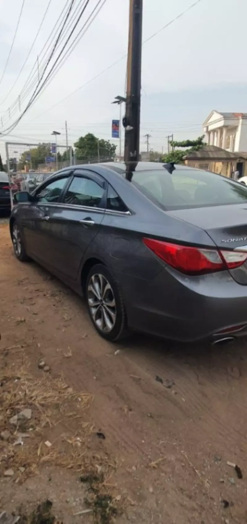 Hyundai Sonata   - 2013
