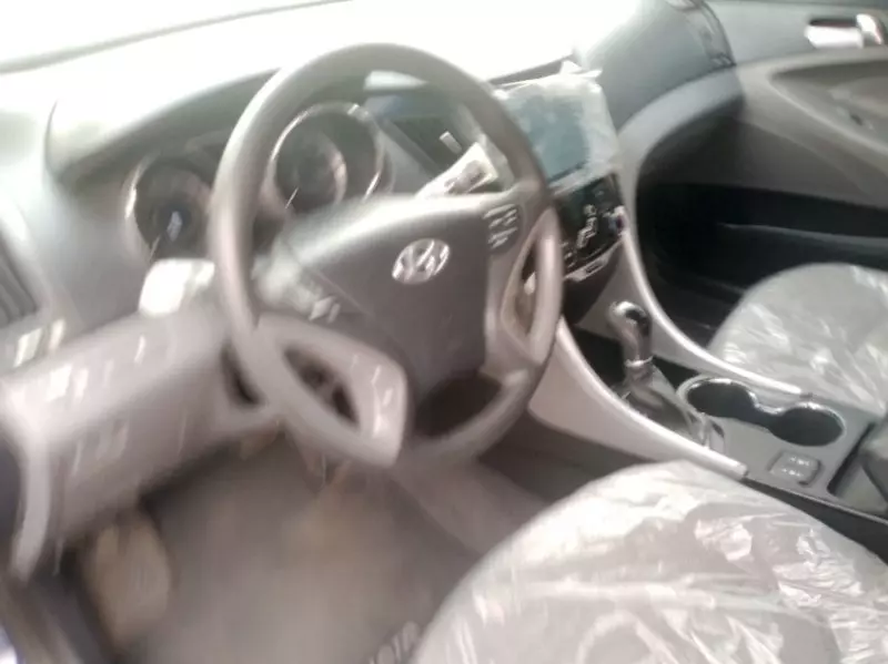 Hyundai Sonata   - 2013