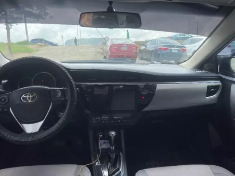 Toyota corolla   - 2015