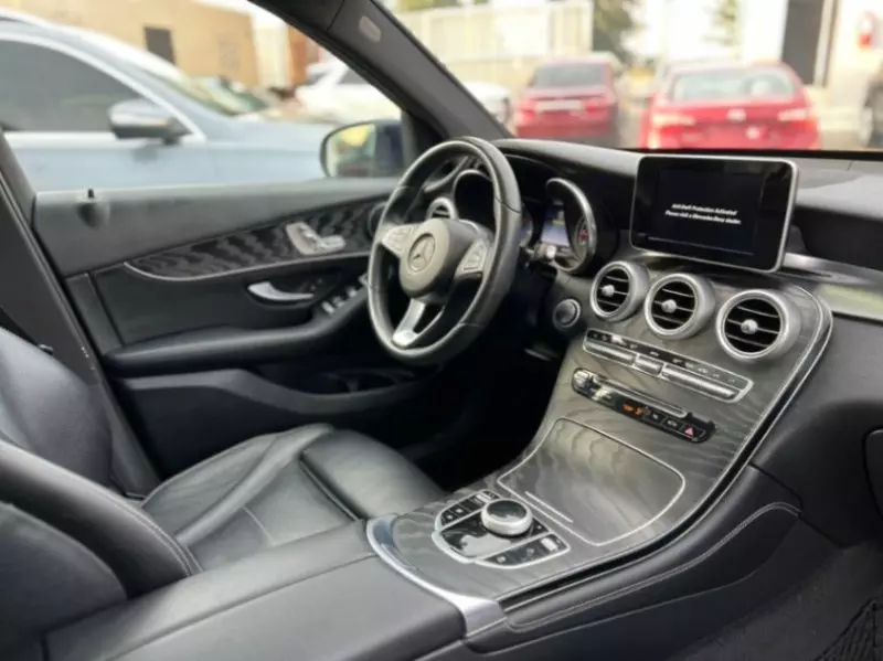 Mercedes-Benz GLC 300 - 2018