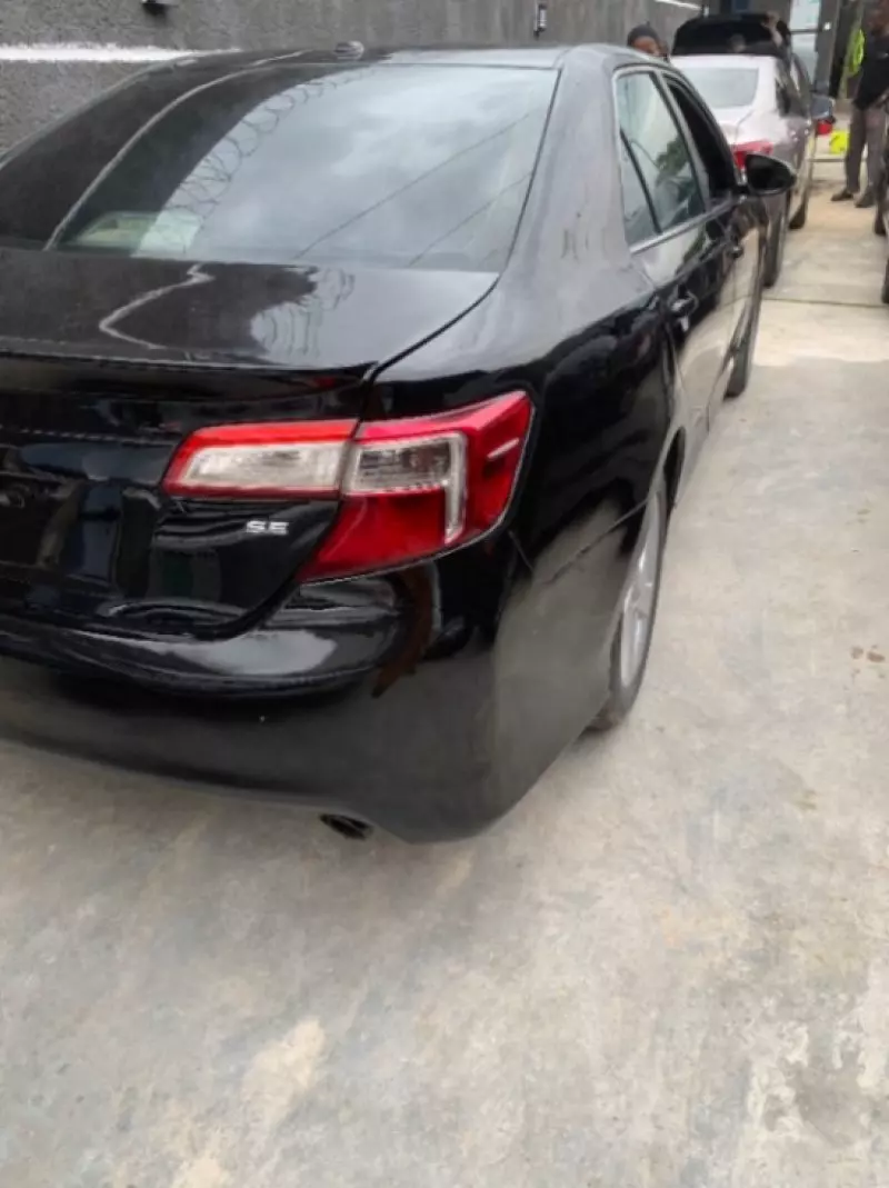 Toyota Camry   - 2012