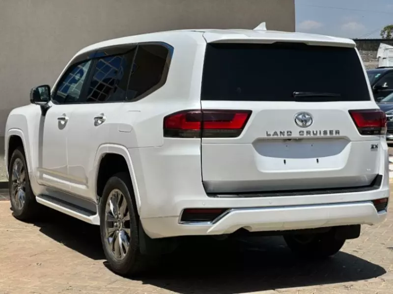 Toyota LAND CRUISER 300 LC300   - 2022