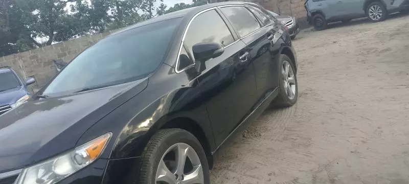 Toyota Venza   - 2015