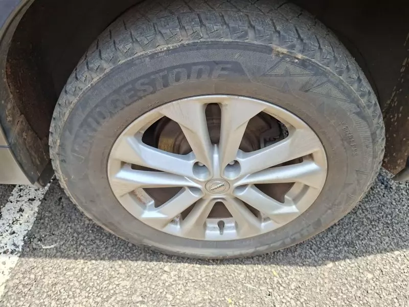 Nissan X-TRAIL   - 2015