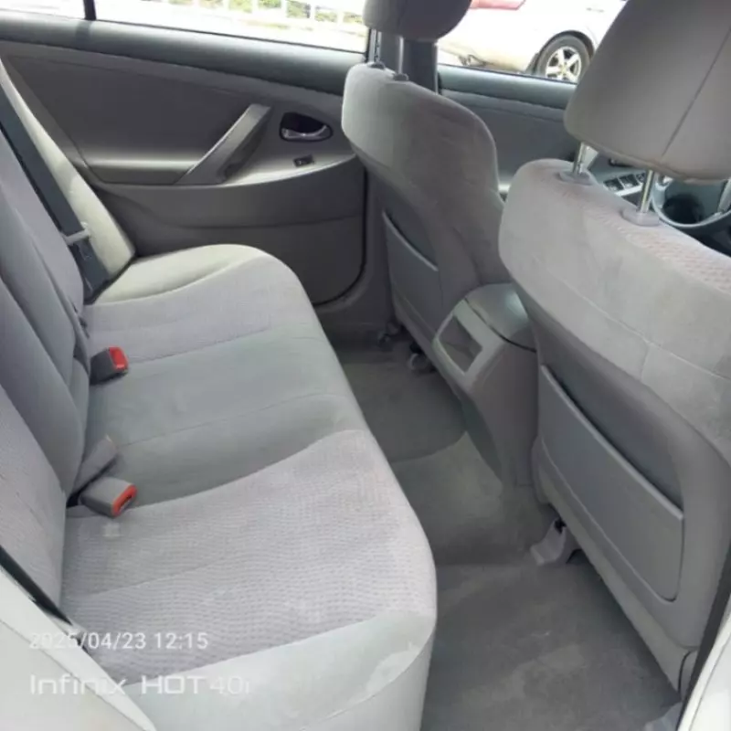 Toyota Camry   - 2011