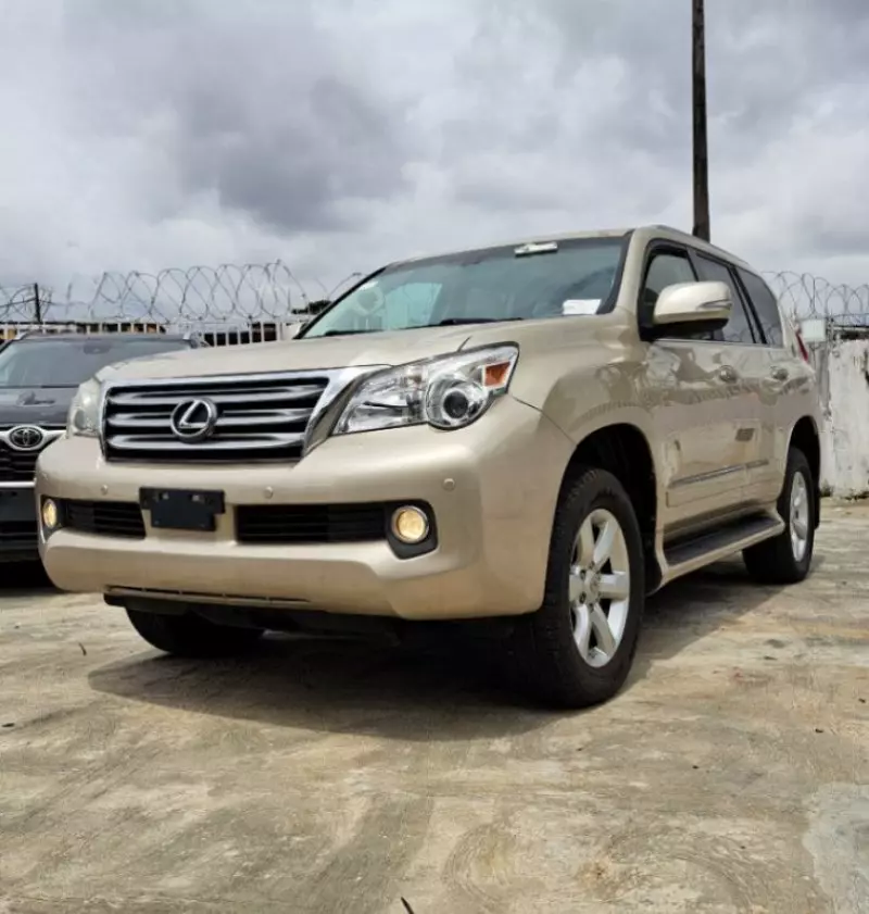 Lexus GX 460   - 2013