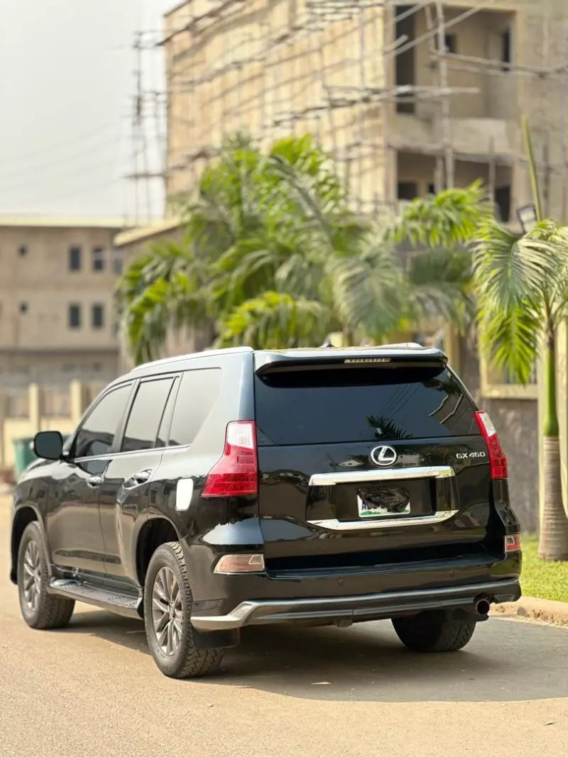 Lexus GX 460   - 2011