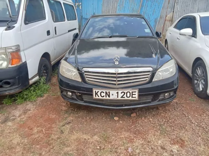 Mercedes-Benz C 200   - 2009