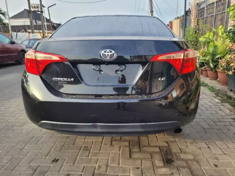 Toyota corolla   - 2017