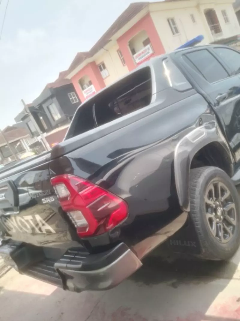 Toyota Hilux - 2022