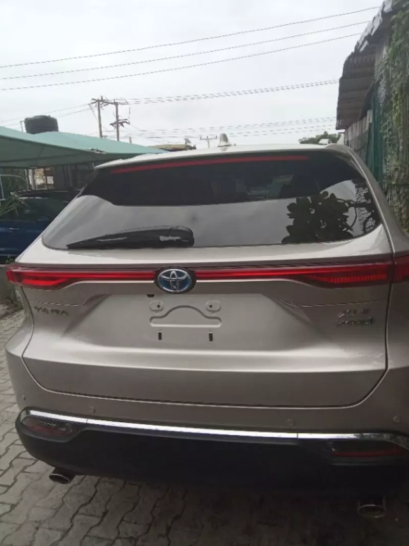 Toyota Venza   - 2021