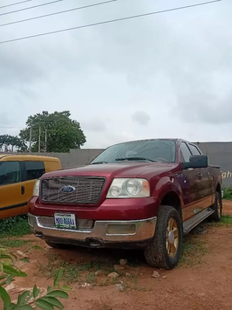 Ford F-150   - 2004
