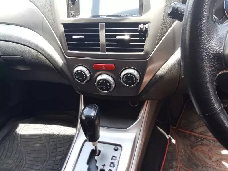 Subaru Impreza   - 2010