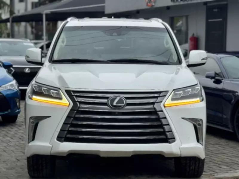 Lexus 570   - 2019