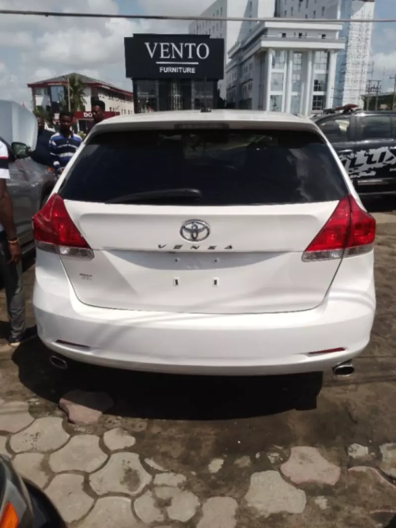 Toyota Venza   - 2009