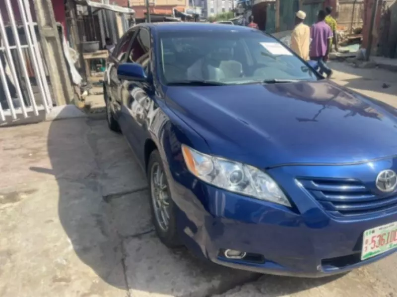 Toyota Camry   - 2007