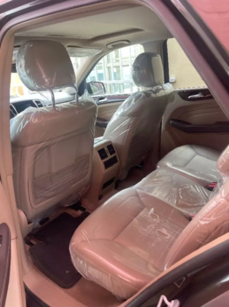 Mercedes-Benz ML 350   - 2012