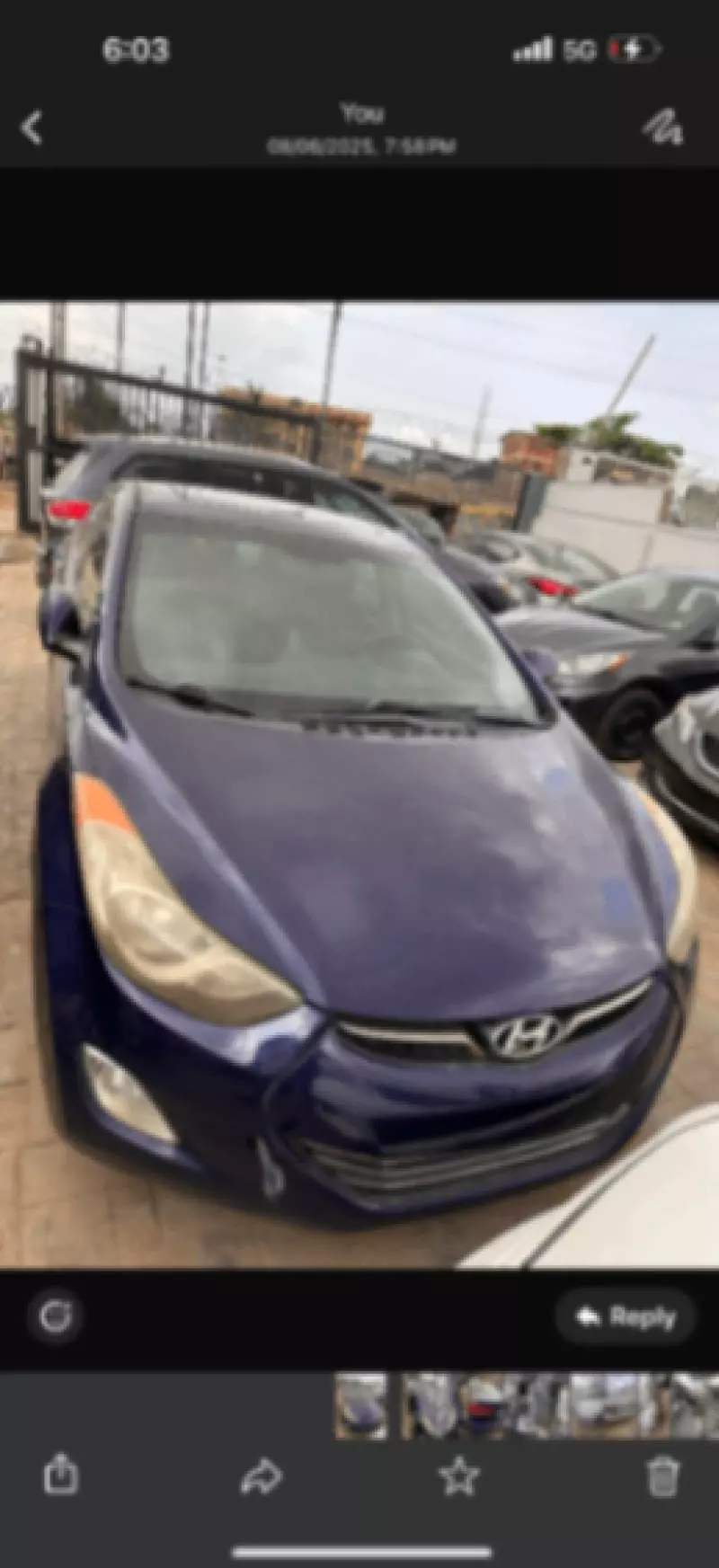 Hyundai Elantra   - 2011