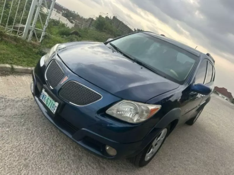 Pontiac Vibe   - 2005