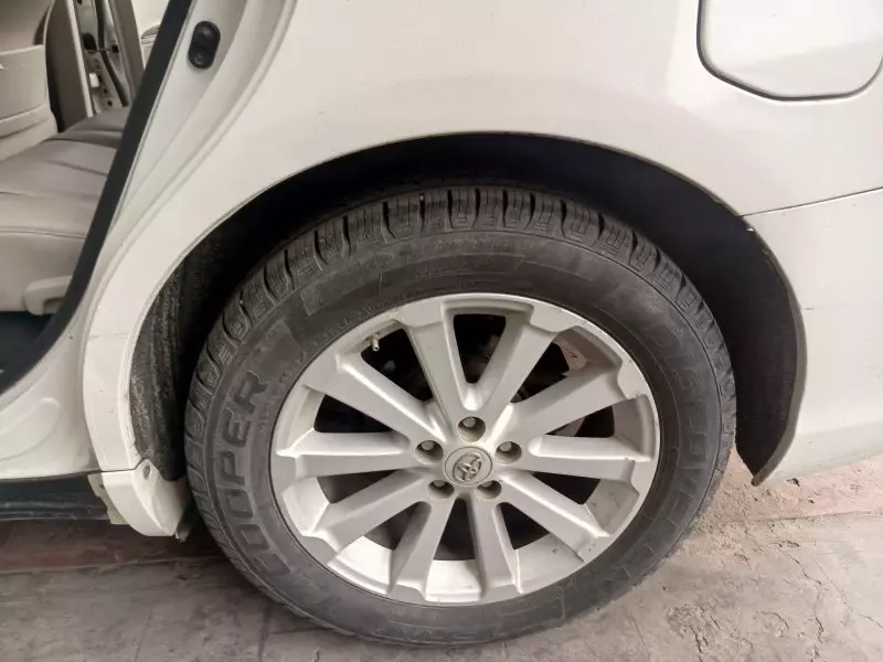 Toyota Venza   - 2012