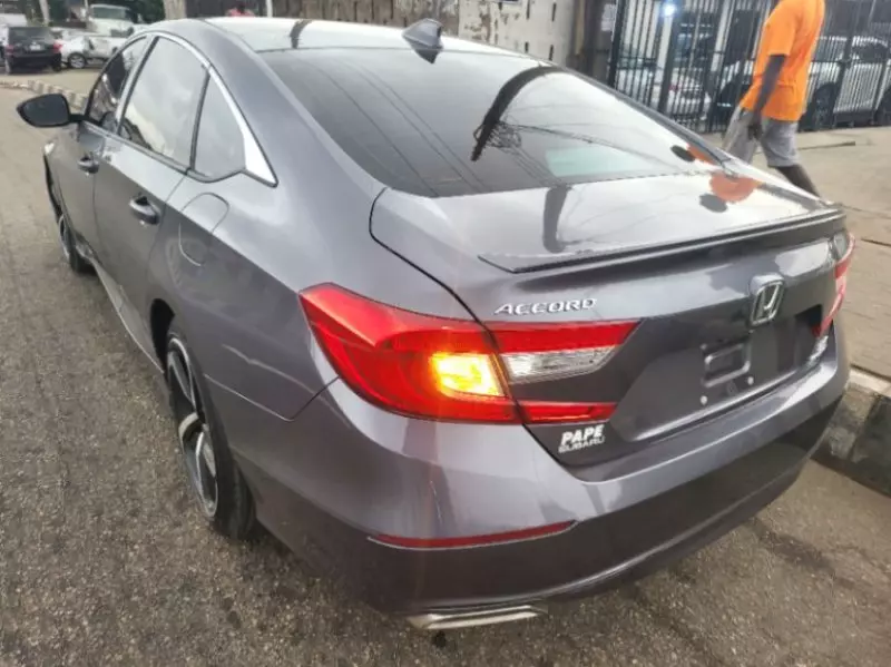 Honda Accord   - 2019