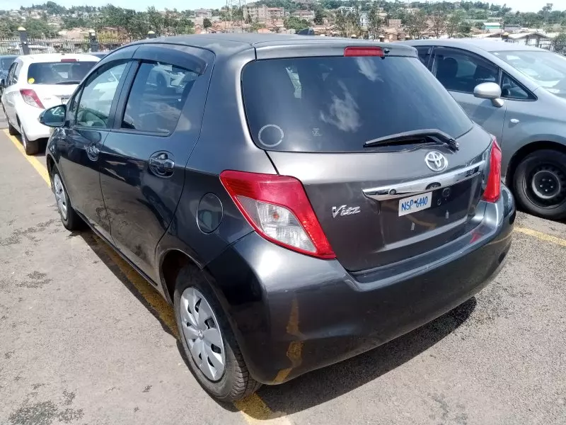 Toyota Vitz   - 2014