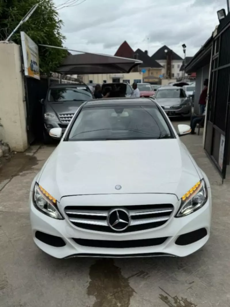 Mercedes-Benz C 300   - 2016
