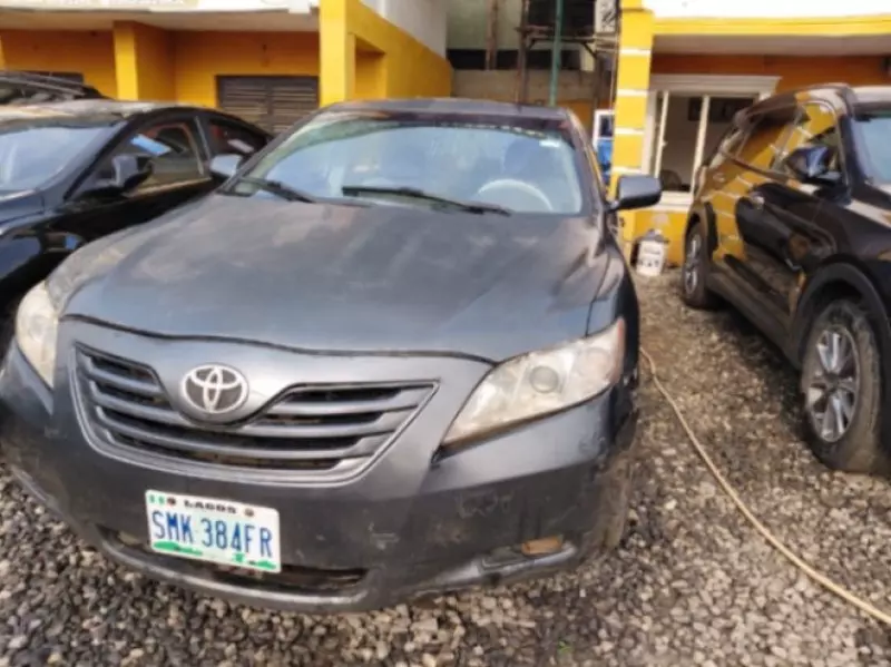 Toyota Camry   - 2009