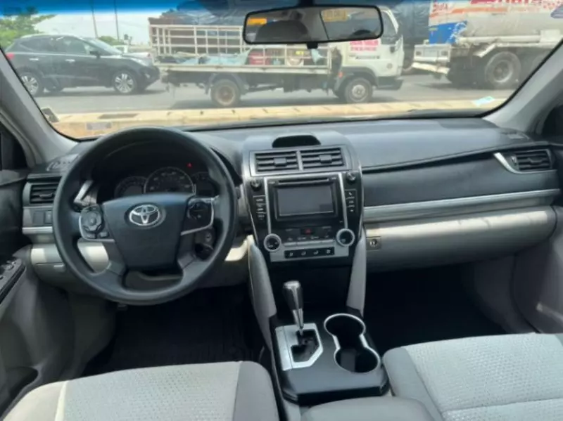 Toyota Camry   - 2013